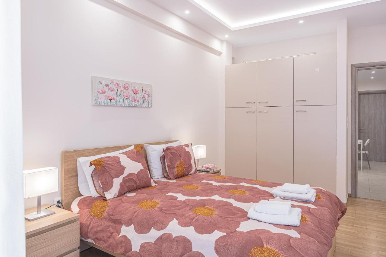 Amazing Apartment Near Metro Station! Athen Exterior foto